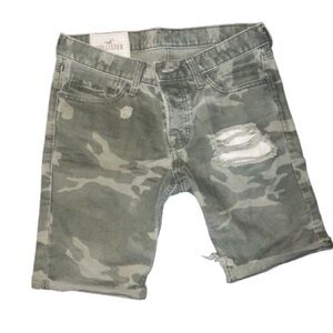 Camo shorts in size 30